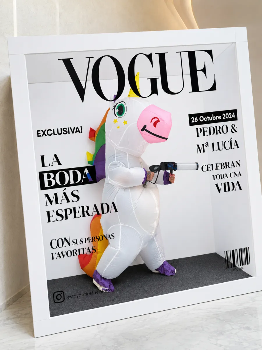 Portada Vogue en Palacio de Congresos de Retamar